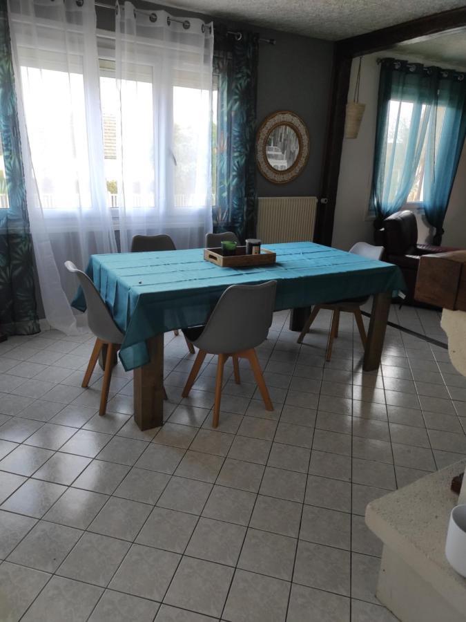 Maison De Village Avec Exterieur Oysonville Kültér fotó
