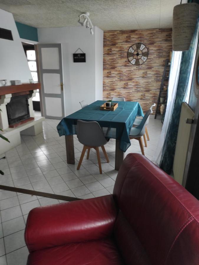Maison De Village Avec Exterieur Oysonville Kültér fotó